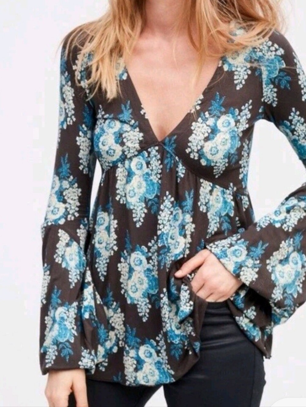 Free People Y2K Boho V-Neck Long Bell Sleeve Top in Teal, Beige, Dark Gray Small
